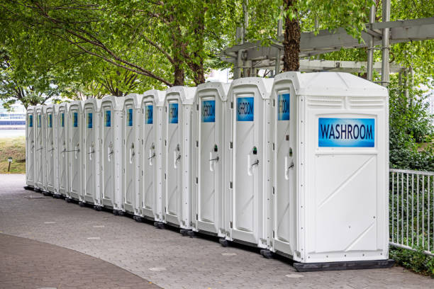 Best Portable restroom trailer rental  in Dalton, PA
